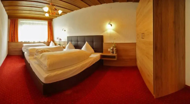 Апартаменты Kinderhotel Lärchenhof