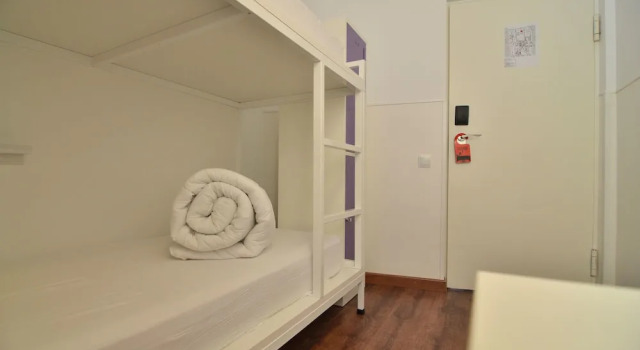 Номер Economy Far Home Atocha