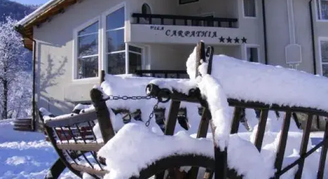 Vila Carpathia, Забронировать Отель Отели Бран 4 звезды, рядом с Horror House Bran, 4*