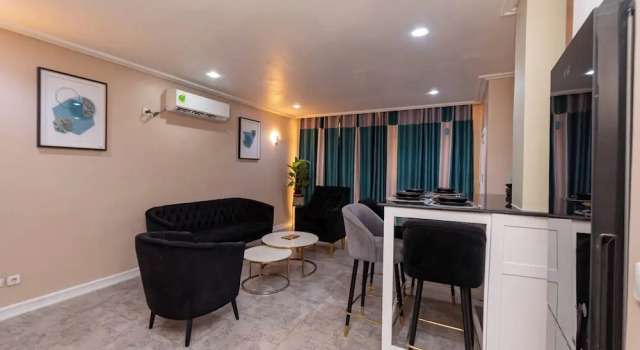 Villa Magnum, Rezervovat Vila Hotely v Douala s parkováním, Parkování