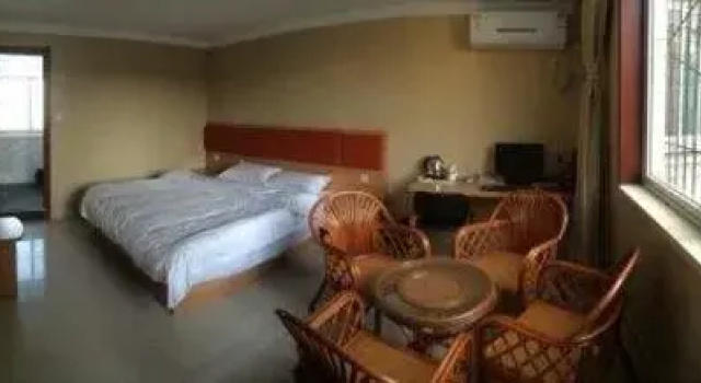 Haoke Business Hotel(济南好客商务宾馆), Забронировать Отель Хуайинь 
