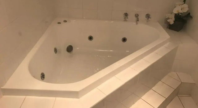 Студия Lake Albert Motel