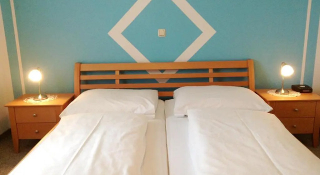 Gasthof-Pension Silvia, Book Hotel  