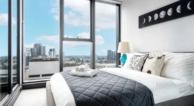 1B1B Condo with Bay &River Views, Забронировать Отель Отели Мельбурна с бассейном, рядом с Пристань для яхт «Е», Бассейн