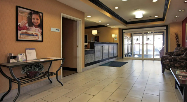 Holiday Inn Express Hotel & Suites Defiance by IHG