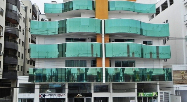 1041 - Apartamento na Praia de Bombinhas para locação - Residencial Egídio Pinheiro 304 B
