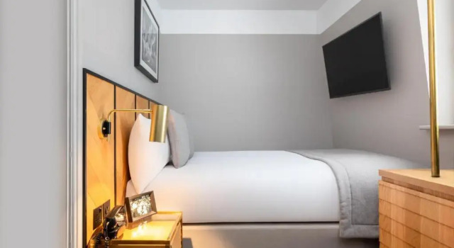Двухместный номер Superior Victory House Leicester Square