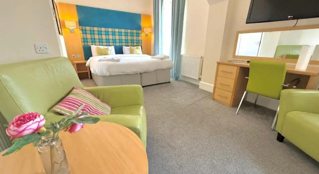 Claymore House Hotel