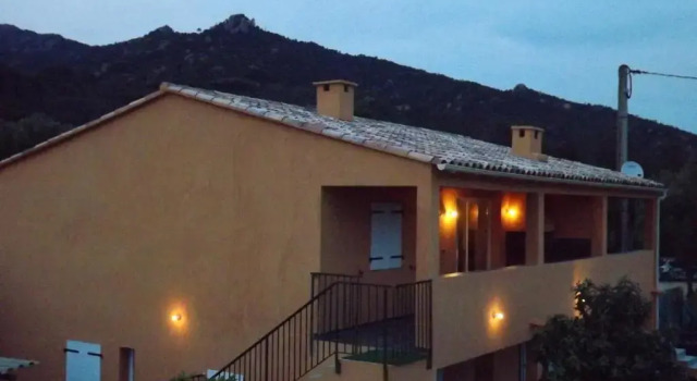 Casapiana 3, Varaa Hotelli Solenzara 