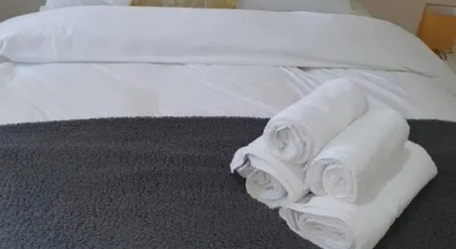 Contractors & Families 5 Bedroom House 7 Beds - Wifi *Garden* Parking, Varaa Hotelli Holly Lane West Midlands