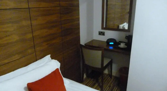 Одноместный номер No window Cocoon @ International Inn + Apartments