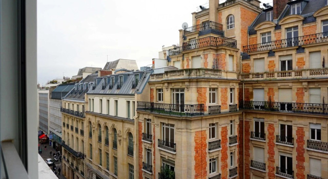 Champs-Elysés - Studio - Paris 8, Забронировать Отель Отели Парижа с парковкой, рядом с Свято-Троицкий собор и Русский православный духовно-культурный центр, Парковка