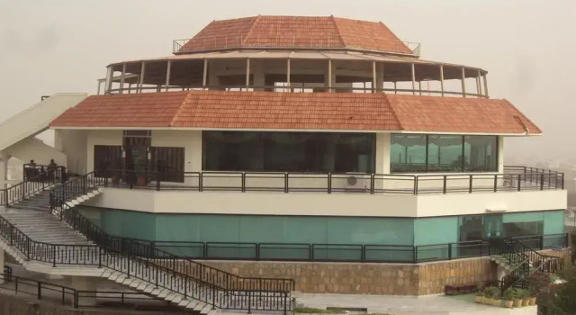 Dreamworld Resort, Hotel & Golf Club, Book Hotel 5-stjernede hoteller i Karachi, 5*