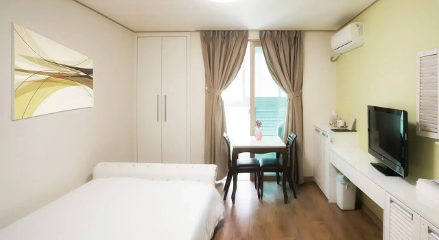EAN Residence Hotel