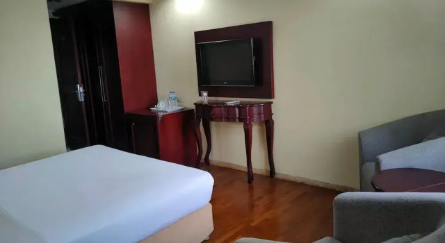 Premier Zimmer Hotel Menteng 2