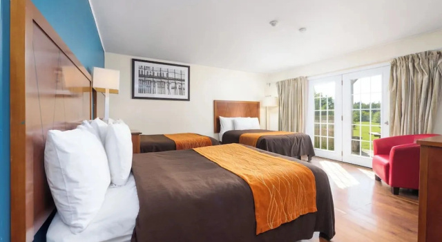 Трёхместный семейный номер Standard Coach House Inn
