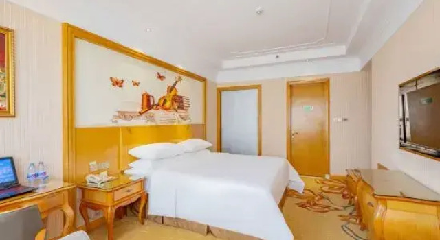 Двухместный люкс Deluxe Venus Hotel Gongming Rainbow