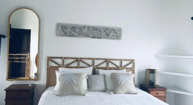 Lembongan Beach House, Rezerwuj Apartament Hotele w Bali z basenem, Basen