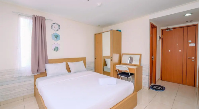 Апартаменты Fully Furnished And Comfy Studio Apartment Margonda Residence 3