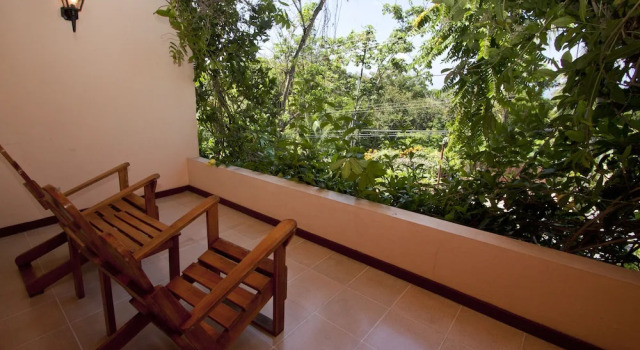 Четырёхместный номер Standard Karahe Beach Hotel
