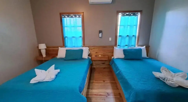 Люкс Deluxe The Odyssey Resort Utila