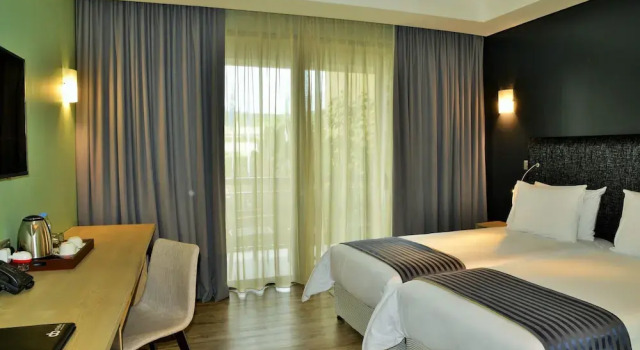 Номер Standard EPIC Hotel & Suites