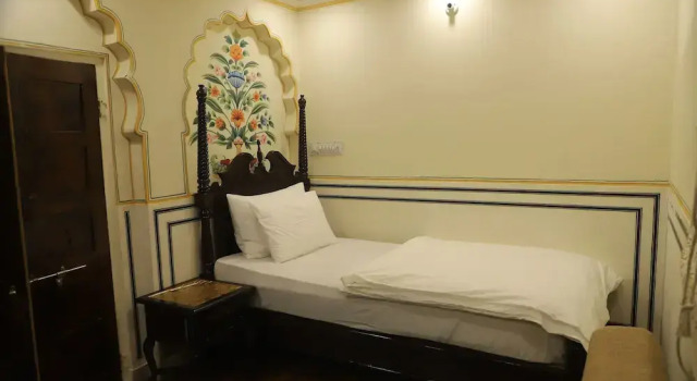 Одноместный номер Deluxe Raghunath Haveli - A Boutique Homestay