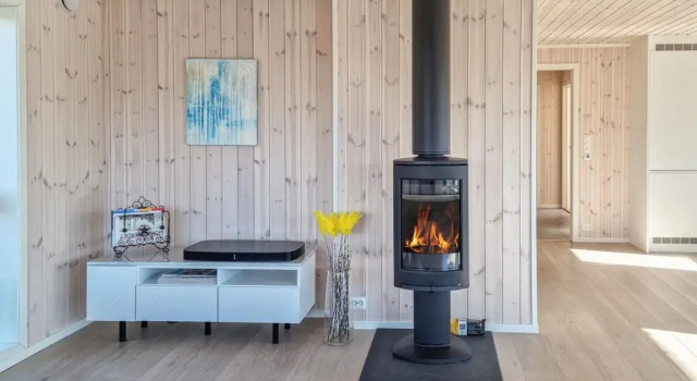 Stunning Home in Færvik With Wifi and 4 Bedrooms, Rezervovat Hotel Faervik Tromøy
