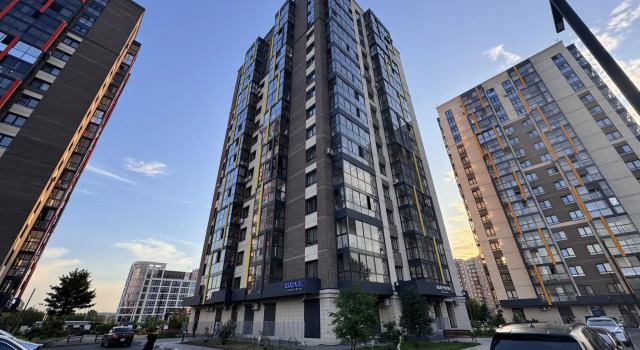 Nasutki38 chain | luxury Peach sundae in the city center near the Fashionable Quarter, Prenota Appartamento Irkutsk Irkutsk Region