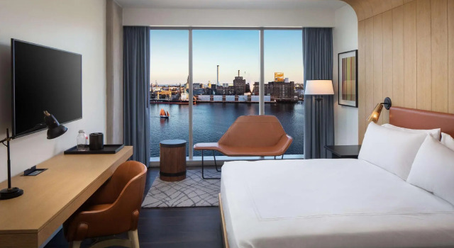 Двухместный номер Standard с видом на реку Canopy By Hilton Baltimore Harbor Point