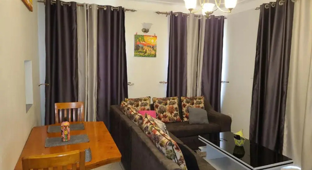 Апартаменты JD Apartment With kings size bed, WiFi, Netflix & DSTV