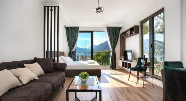 Студия с балконом Apartments Magic Sea View