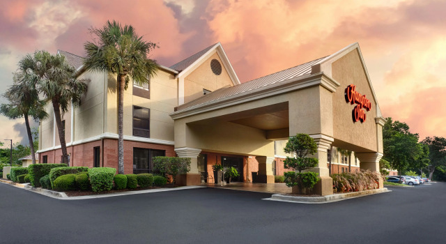 Hampton Inn Pawleys Island, Забронировать Отель Отели Litchfield Beach с бассейном, Бассейн