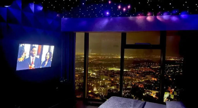 Полулюкс 30th+ Floor Apartments in Sky Tower