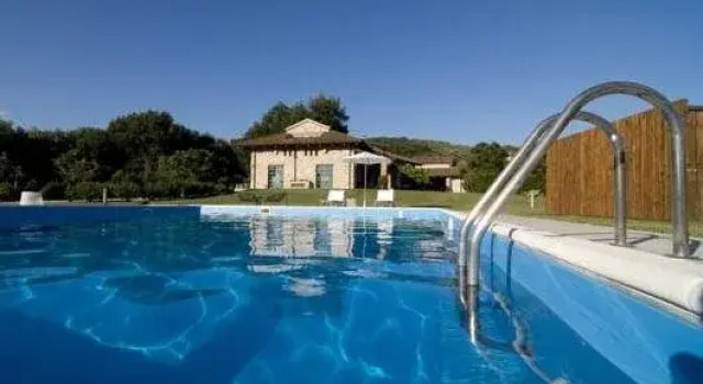 Country House Biroccio, Rezervați Hotel Hoteluri în Albanella cu parcare, Parcare