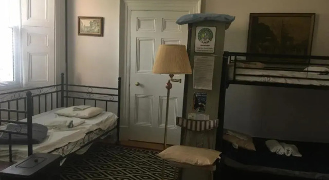 Кровать в общем номере Pring Guesthouse