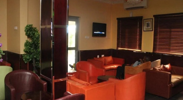 Carat 24 Business Hotel and Suites LTD, Book Hotel Ikeja 
