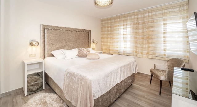 Villa Dijana, Rezerwuj Hotel Hotele w Kvarner Islands z parkingiem, Parking