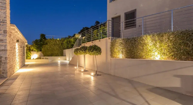 Beachfront Villa Poseidon with Heated Pool, Prenota Villa Hotel a Croatian Islands con piscina, Piscina