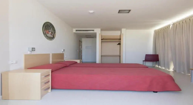 Кровать в общем номере Albergue Inturjoven Chipiona