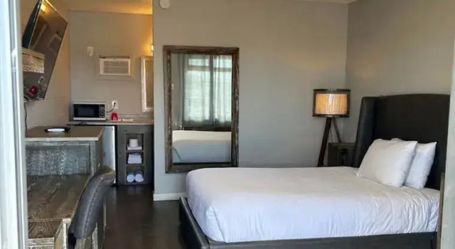 Номер Standard Parkside Inn