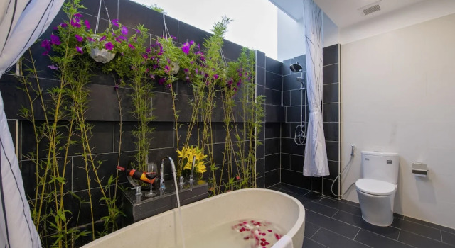 Семейный номер Standard Цокольный этаж Gem Riverside Hotel Hoi An