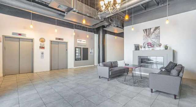 Апартаменты McCormick place luxury Penthouse Duplex with personal rooftop with optional parking for 8 guests