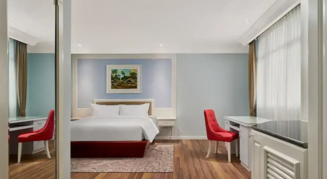 Семейный люкс с 2 комнатами Wyndham Grand Phnom Penh Capital