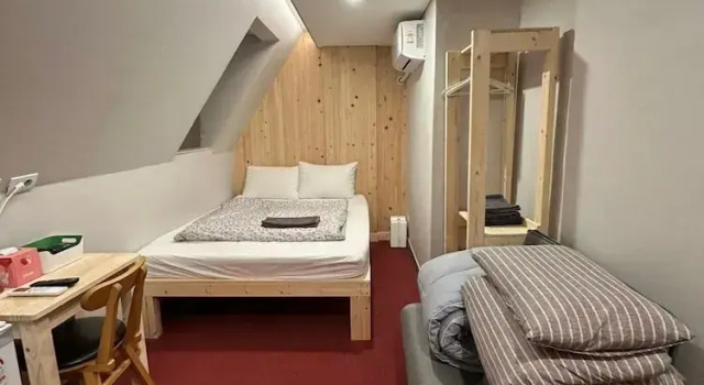 Трёхместный номер Deluxe Insadong R Guesthouse