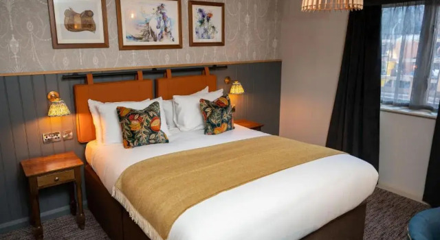 Ely Hotel by Chef & Brewer Collection, 预订 酒店 Camberley 萨里