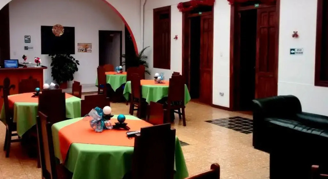 HOTEL LA REPUBLICA MANIZALES, Book Hotel Manizales Caldas, near Manziales Cable Car Station