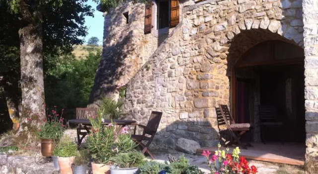 Eveillessence, Book Guesthouse Saint-Julien-en-Quint Vercors