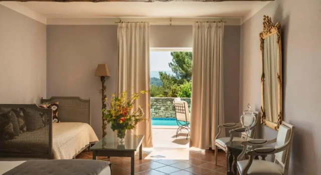 Полулюкс Le Phébus & Spa   Relais & Châteaux