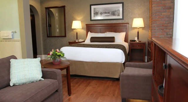 Люкс Deluxe Hume Hotel & Spa